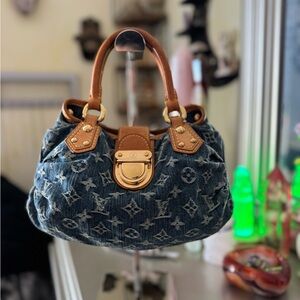 LOUIS VUITTON DENIM
PLEATY BAG